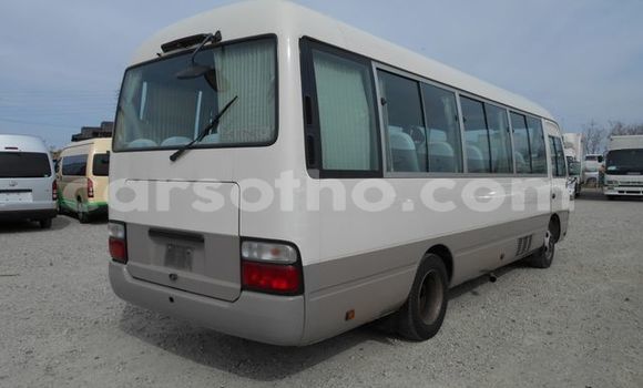 Acheter Occasion Voiture Toyota Coaster Marron à Maseru, Maseru Acheter Occasion Voiture Toyota Coaster Marron à Maseru, Maseru