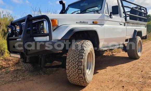 اشتري مستعمل Toyota Land Cruiser White سيارة في Maseru في Maseru اشتري مستعمل Toyota Land Cruiser White سيارة في Maseru في Maseru