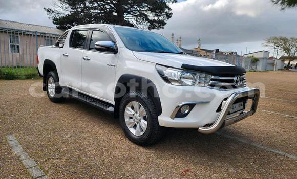 Acheter Occasion Voiture Toyota Hilux Blanc à Maseru, Maseru Acheter Occasion Voiture Toyota Hilux Blanc à Maseru, Maseru