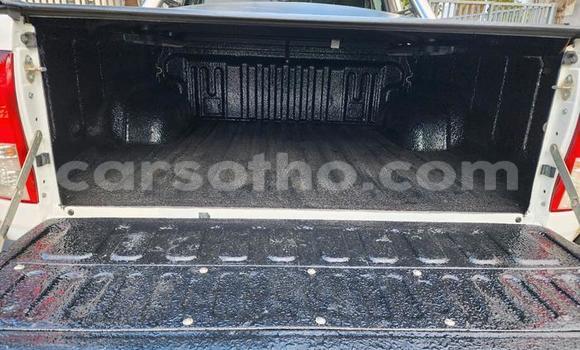 اشتري مستعمل Toyota Hilux White سيارة في Maseru في Maseru اشتري مستعمل Toyota Hilux White سيارة في Maseru في Maseru