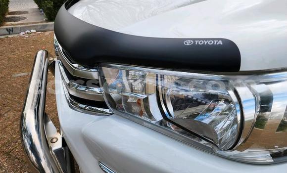 اشتري مستعمل Toyota Hilux White سيارة في Maseru في Maseru اشتري مستعمل Toyota Hilux White سيارة في Maseru في Maseru
