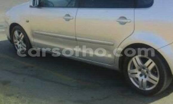 Sayi Na hannu Volkswagen Polo Silver Mota in Maseru a Maseru Sayi Na hannu Volkswagen Polo Silver Mota in Maseru a Maseru