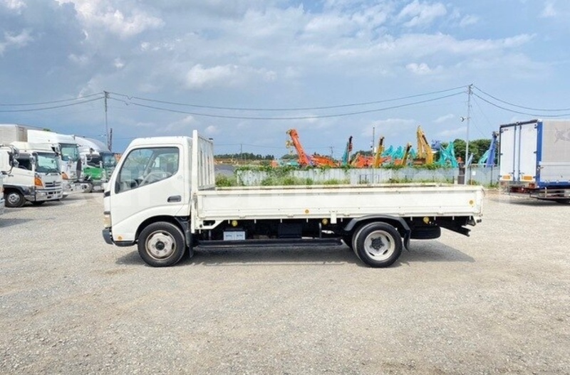 Big with watermark toyota dyna leribe maputsoe 26380