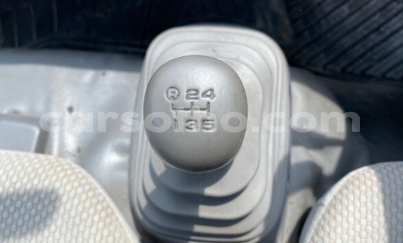 Acheter Occasion Utilitaire Toyota Dyna Blanc à Maputsoe, Leribe Acheter Occasion Utilitaire Toyota Dyna Blanc à Maputsoe, Leribe