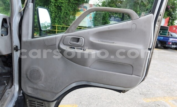 Acheter Occasion Voiture Toyota Dyna Gris à Maputsoe, Leribe Acheter Occasion Voiture Toyota Dyna Gris à Maputsoe, Leribe