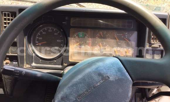 Sayi Na hannu Nissan UD White Babbar mota in Mafeteng a Mafeteng Sayi Na hannu Nissan UD White Babbar mota in Mafeteng a Mafeteng