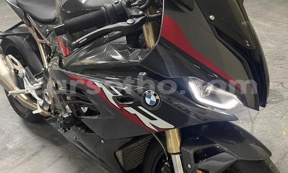Sayi Na hannu BMW S 1000 Black Motsi in Butha Buthe a Butha-Buthe