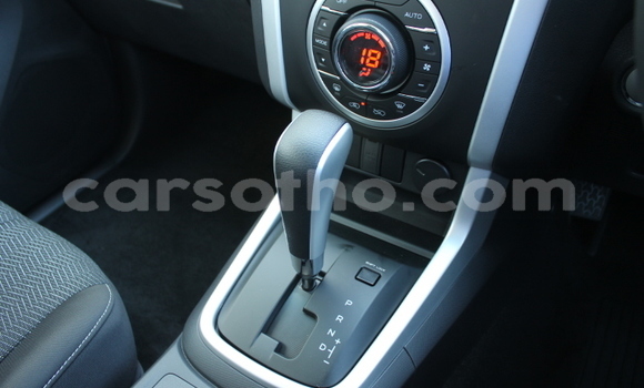 Sayi Na hannu Isuzu D–MAX White Mota in Maputsoa a Leribe Sayi Na hannu Isuzu D–MAX White Mota in Maputsoa a Leribe