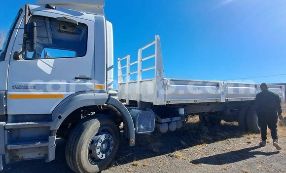 Acheter Occasion Voiture Mercedes-Benz 290 Blanc à Maseru, Maseru Acheter Occasion Voiture Mercedes-Benz 290 Blanc à Maseru, Maseru