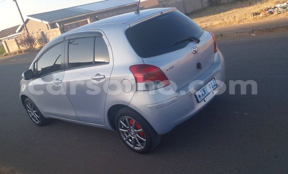 Acheter Occasion Voiture Toyota Vitz Blanc à Maseru, Maseru Acheter Occasion Voiture Toyota Vitz Blanc à Maseru, Maseru