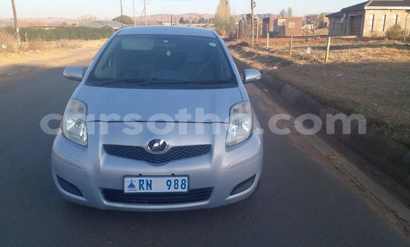 Acheter Occasion Voiture Toyota Vitz Blanc à Maseru, Maseru Acheter Occasion Voiture Toyota Vitz Blanc à Maseru, Maseru