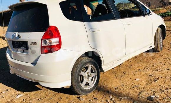 Acheter Occasion Voiture Honda FIT Blanc à Maseru, Maseru Acheter Occasion Voiture Honda FIT Blanc à Maseru, Maseru