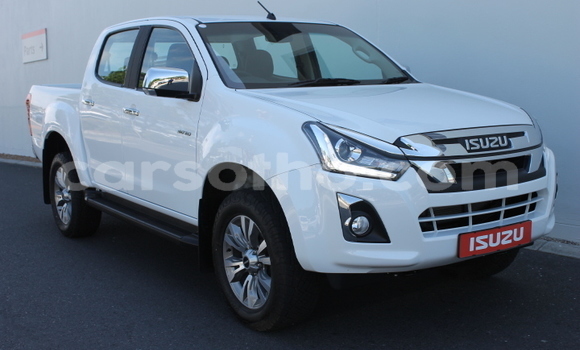 Sayi Na hannu Isuzu D–MAX White Mota in Maputsoa a Leribe Sayi Na hannu Isuzu D–MAX White Mota in Maputsoa a Leribe