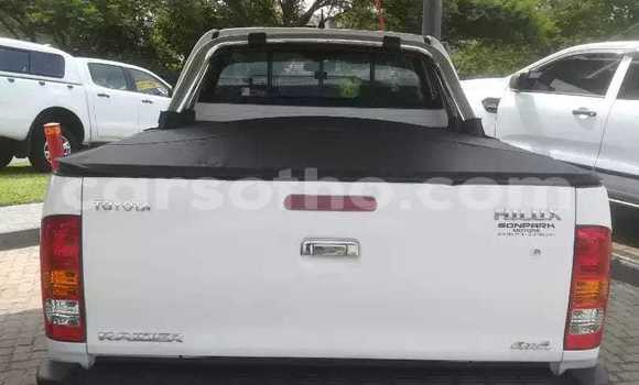 Acheter Occasion Voiture Toyota Hilux Blanc à Maseru, Maseru Acheter Occasion Voiture Toyota Hilux Blanc à Maseru, Maseru
