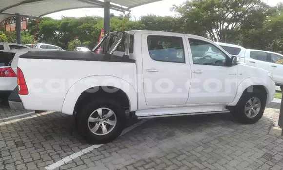 Acheter Occasion Voiture Toyota Hilux Blanc à Maseru, Maseru Acheter Occasion Voiture Toyota Hilux Blanc à Maseru, Maseru
