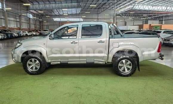 Buy Used Toyota Hilux Silver Car in Maseru in Maseru Buy Used Toyota Hilux Silver Car in Maseru in Maseru