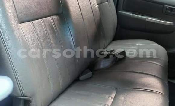 Buy Used Toyota Hilux Silver Car in Maseru in Maseru Buy Used Toyota Hilux Silver Car in Maseru in Maseru