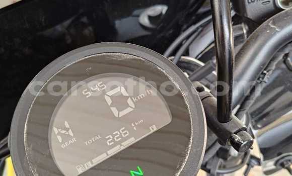 Sayi Na hannu Honda Rebel White Motsi in Butha Buthe a Butha-Buthe Sayi Na hannu Honda Rebel White Motsi in Butha Buthe a Butha-Buthe