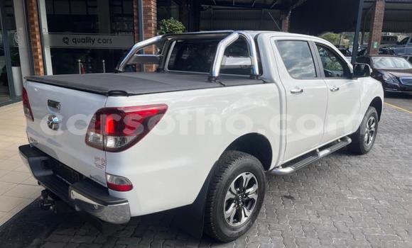 اشتري مستعمل Mazda BT-50 White سيارة في Maseru في Maseru اشتري مستعمل Mazda BT-50 White سيارة في Maseru في Maseru