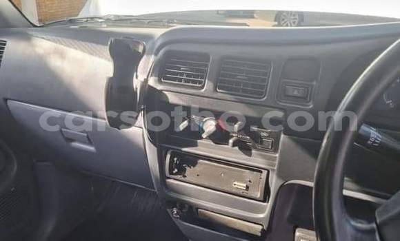 Sayi Na hannu Toyota Hilux White Mota in Maseru a Maseru Sayi Na hannu Toyota Hilux White Mota in Maseru a Maseru