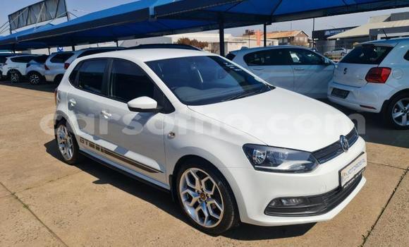 اشتري مستعمل Volkswagen Polo White سيارة في Maseru في Maseru اشتري مستعمل Volkswagen Polo White سيارة في Maseru في Maseru