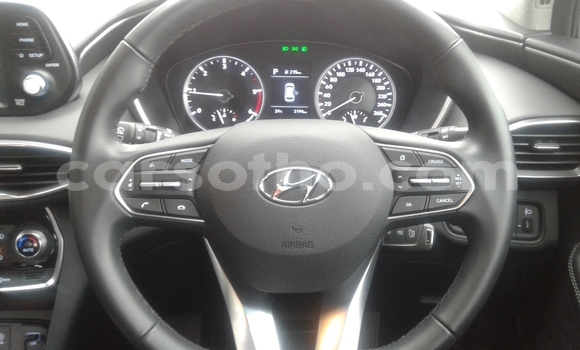 Acheter Occasion Voiture Hyundai Santa Fe Blanc à Mokhotlong, Berea Acheter Occasion Voiture Hyundai Santa Fe Blanc à Mokhotlong, Berea