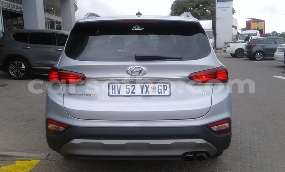 Acheter Occasion Voiture Hyundai Santa Fe Blanc à Mokhotlong, Berea Acheter Occasion Voiture Hyundai Santa Fe Blanc à Mokhotlong, Berea