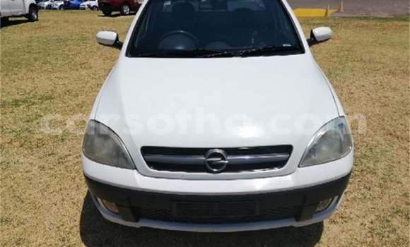 Sayi Na hannu Opel Corsa Silver Mota in Maseru a Maseru