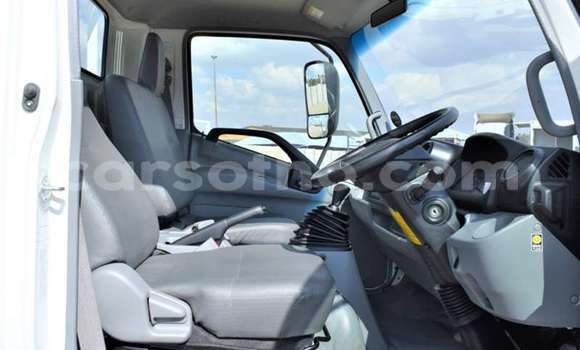 Acheter Occasion Utilitaire Hino 300 Series Blanc à Maseru, Maseru Acheter Occasion Utilitaire Hino 300 Series Blanc à Maseru, Maseru