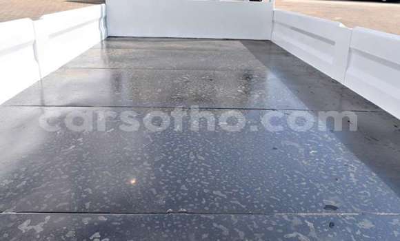 Acheter Occasion Utilitaire Hino 300 Series Blanc à Maseru, Maseru Acheter Occasion Utilitaire Hino 300 Series Blanc à Maseru, Maseru