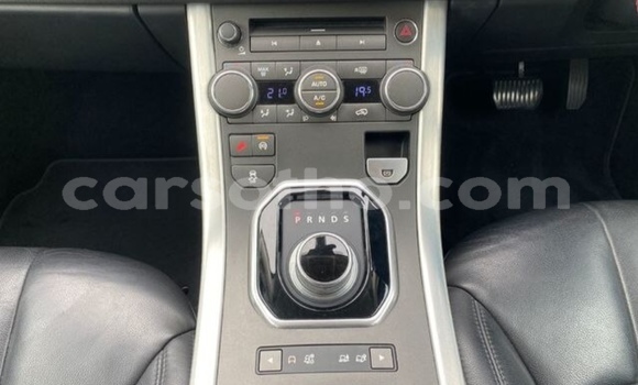 Acheter Occasion Voiture Land Rover Range Rover Evoque Rouge à Maputsoe, Leribe Acheter Occasion Voiture Land Rover Range Rover Evoque Rouge à Maputsoe, Leribe