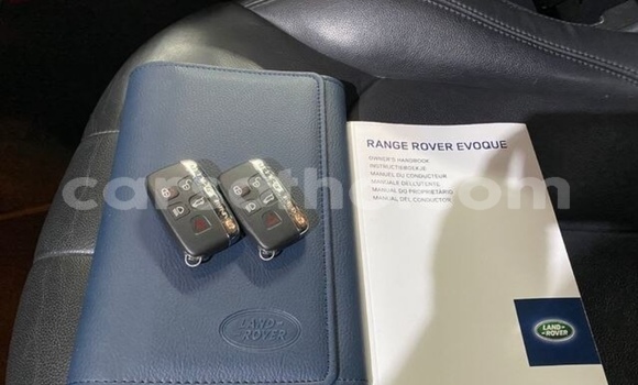 Acheter Occasion Voiture Land Rover Range Rover Evoque Rouge à Maputsoe, Leribe Acheter Occasion Voiture Land Rover Range Rover Evoque Rouge à Maputsoe, Leribe