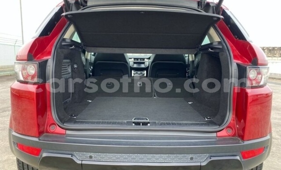 Acheter Occasion Voiture Land Rover Range Rover Evoque Rouge à Maputsoe, Leribe Acheter Occasion Voiture Land Rover Range Rover Evoque Rouge à Maputsoe, Leribe