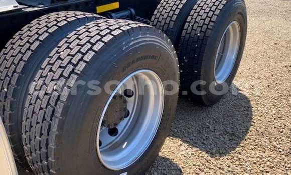 اشتري مستعمل Nissan UD White شاحنة في Maseru في Maseru اشتري مستعمل Nissan UD White شاحنة في Maseru في Maseru