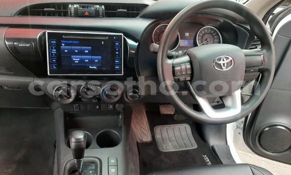Buy Used Toyota Hilux White Car in Maseru in Maseru Buy Used Toyota Hilux White Car in Maseru in Maseru