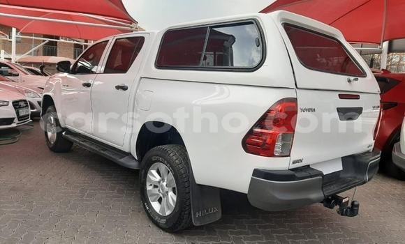 Buy Used Toyota Hilux White Car in Maseru in Maseru Buy Used Toyota Hilux White Car in Maseru in Maseru