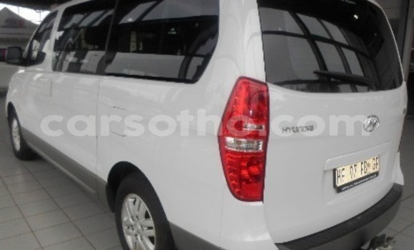 Acheter Occasion Voiture Hyundai H1 Blanc à Butha Buthe, Butha-Buthe Acheter Occasion Voiture Hyundai H1 Blanc à Butha Buthe, Butha-Buthe