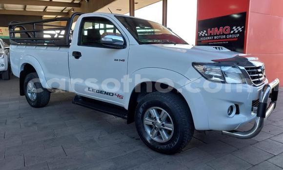 Buy Used Toyota Hilux White Car in Maseru in Maseru Buy Used Toyota Hilux White Car in Maseru in Maseru