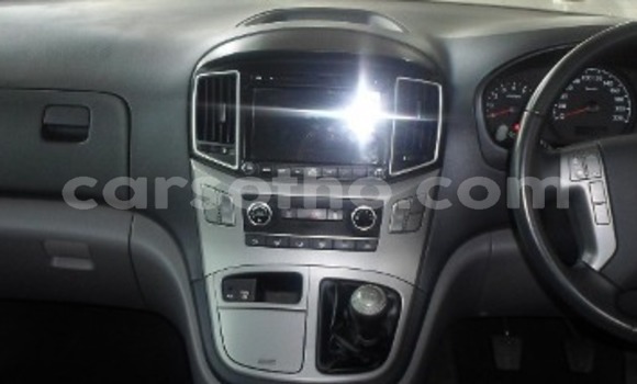 Acheter Occasion Voiture Hyundai H1 Blanc à Butha Buthe, Butha-Buthe Acheter Occasion Voiture Hyundai H1 Blanc à Butha Buthe, Butha-Buthe