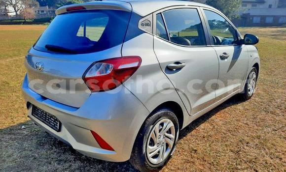 Sayi Na hannu Hyundai i10 Silver Mota in Maseru a Maseru Sayi Na hannu Hyundai i10 Silver Mota in Maseru a Maseru