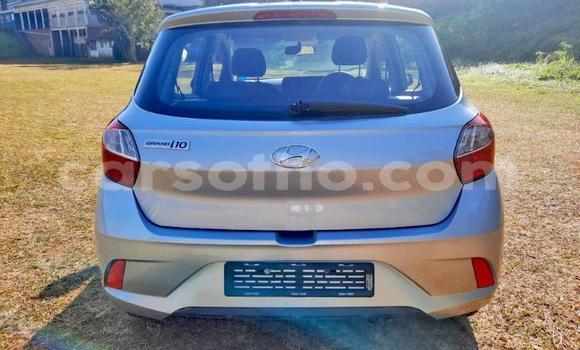 Sayi Na hannu Hyundai i10 Silver Mota in Maseru a Maseru Sayi Na hannu Hyundai i10 Silver Mota in Maseru a Maseru