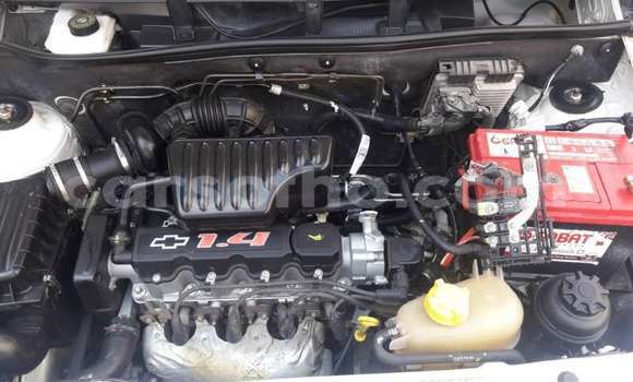 Acheter Occasion Voiture Chevrolet Corsa Blanc à Maputsoe, Leribe Acheter Occasion Voiture Chevrolet Corsa Blanc à Maputsoe, Leribe