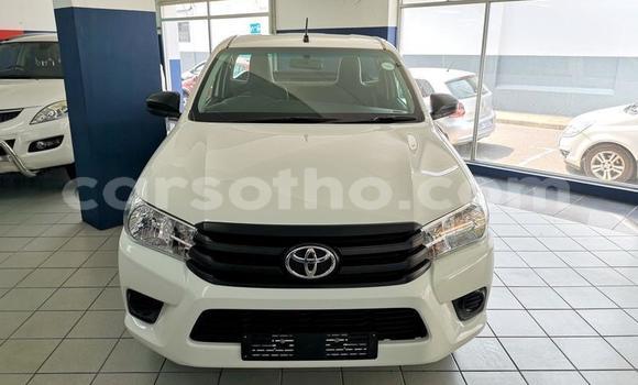 اشتري مستعمل Toyota Hilux White سيارة في Maseru في Maseru اشتري مستعمل Toyota Hilux White سيارة في Maseru في Maseru