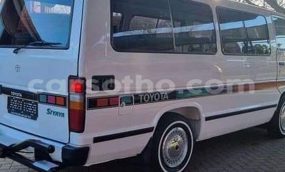 Sayi Na hannu Toyota Hiace White Mota in Maseru a Maseru Sayi Na hannu Toyota Hiace White Mota in Maseru a Maseru