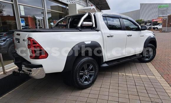 اشتري مستعمل Toyota Hilux White سيارة في Maseru في Maseru اشتري مستعمل Toyota Hilux White سيارة في Maseru في Maseru