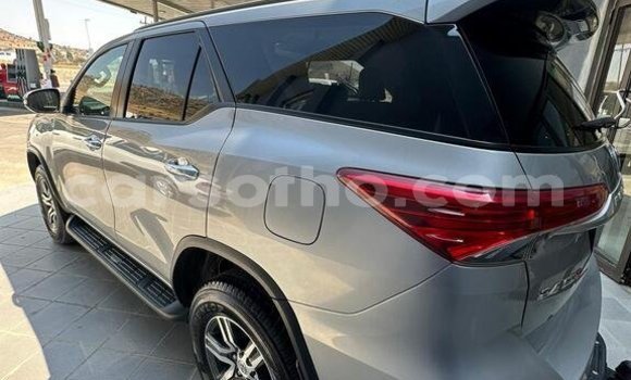 Acheter Occasion Voiture Toyota Fortuner Autre à Maseru, Maseru Acheter Occasion Voiture Toyota Fortuner Autre à Maseru, Maseru