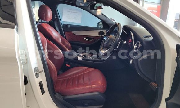 Acheter Occasion Voiture Mercedes-Benz C–Class Blanc à Maseru, Maseru Acheter Occasion Voiture Mercedes-Benz C–Class Blanc à Maseru, Maseru