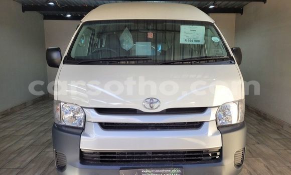 Sayi Na hannu Toyota Hiace White Mota in Maseru a Maseru Sayi Na hannu Toyota Hiace White Mota in Maseru a Maseru