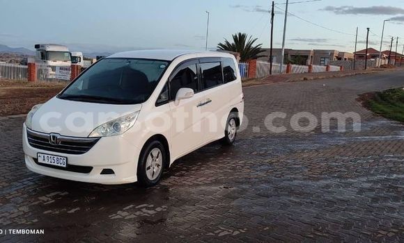 Acheter Occasion Voiture Honda Stepwgn Blanc à Maseru, Maseru Acheter Occasion Voiture Honda Stepwgn Blanc à Maseru, Maseru