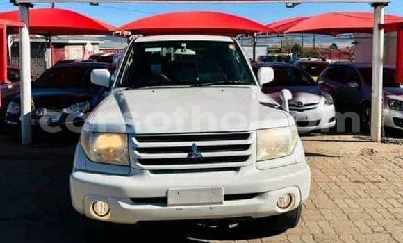 Acheter Occasion Voiture Mitsubishi Pajero Blanc à Maseru, Maseru